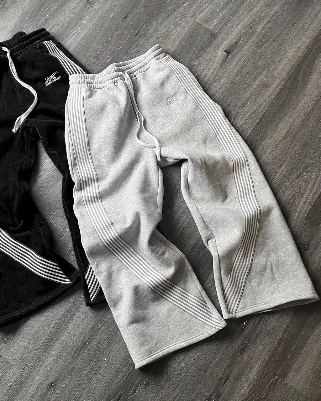 Y2K Wide Leg Cargo Sweatpants – Drawstring Jogger Pants for Women & Men