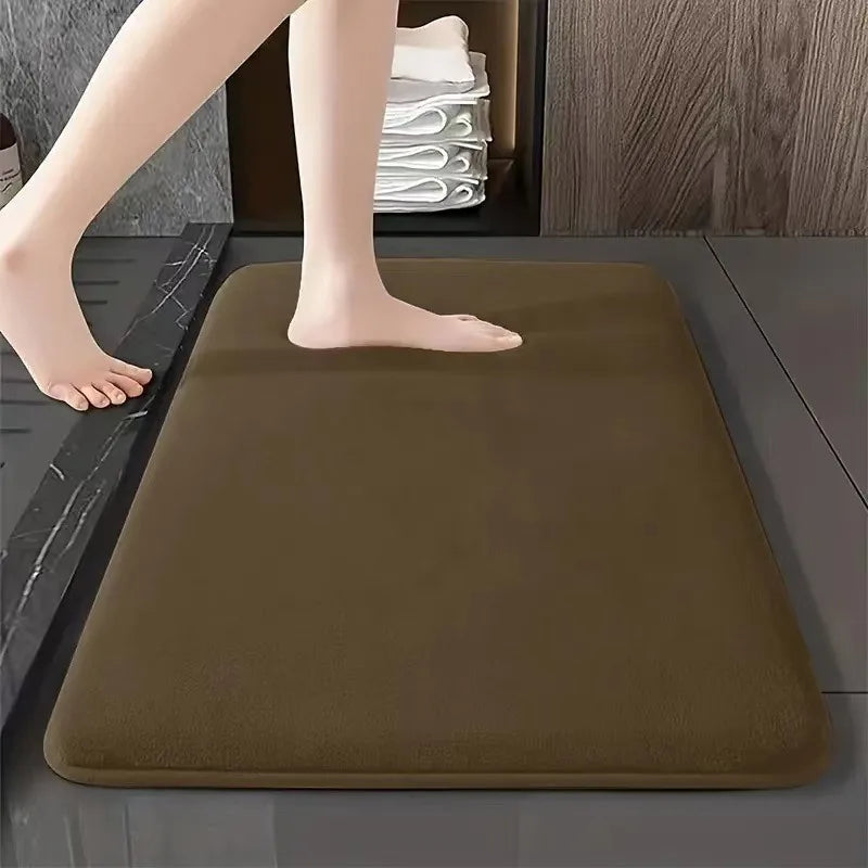 Solid Color Bathroom Mat - Non-Slip Absorbent Floor Mat (3 Sizes)