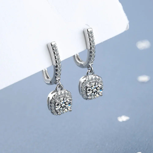 Pendientes de aro Huggie de moissanita de 2 quilates – Diamante de laboratorio de plata de ley 925