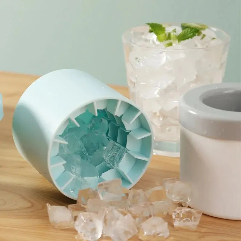 Silicone Round Ice Cube Mold – Cylindrical Ice Maker for Cocktails, Juice & Whiskey