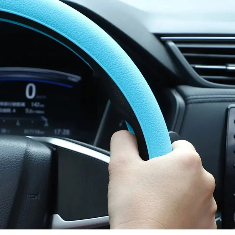 Non-Slip Silicone Steering Wheel Cover – Universal 38cm, Breathable & Elastic